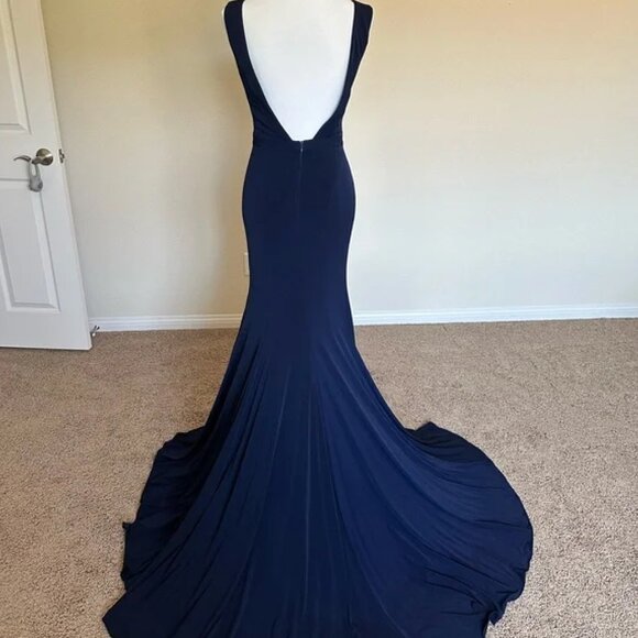Jovani Navy Blue Plunging Neck and Back Mermaid Dress Size 4 - Picture 4 of 5